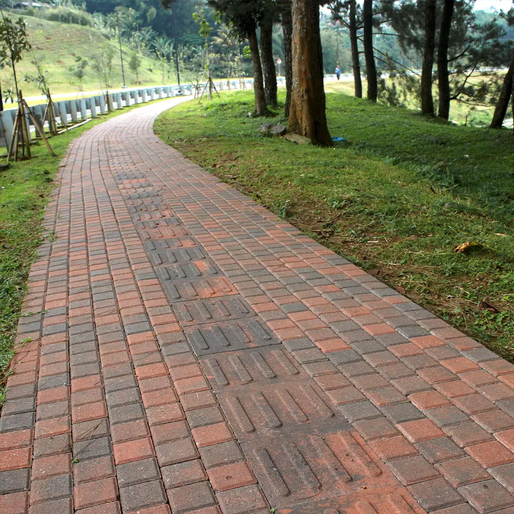 Pedestrian MNC Land Lido