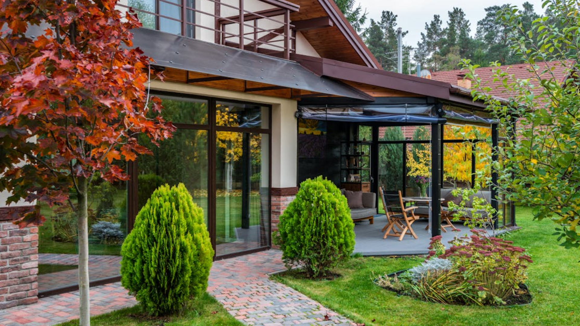 7 Inspirasi Desain Paving Block untuk Hunian Minimalis hingga Modern