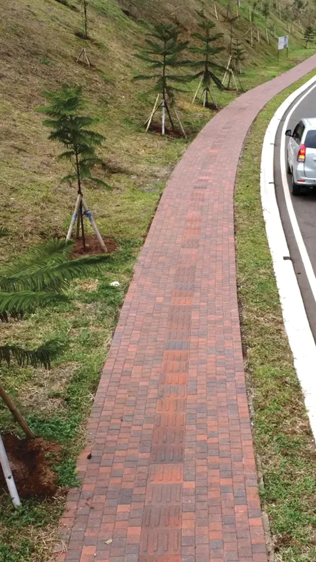 MNC Lido City Pedestrian